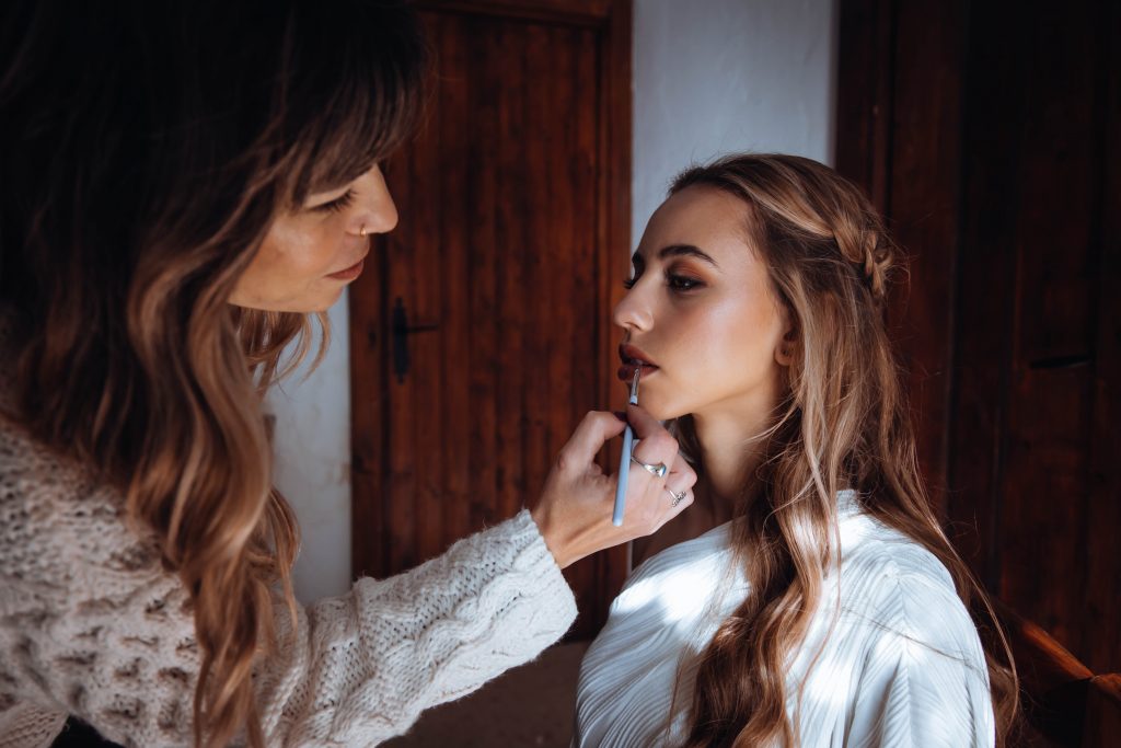 Naturalidad en peinado y maquillaje